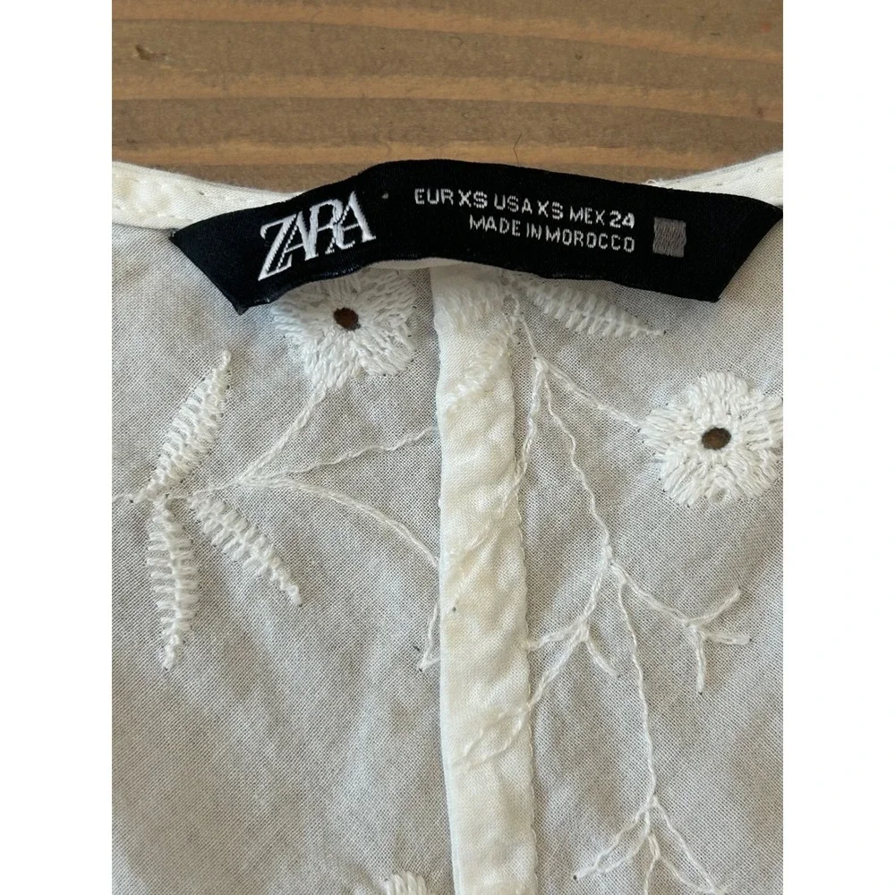G25 Zara White Eyelet Embroidered Tie Front Crop Top Puff Sleeve Blouse XS
